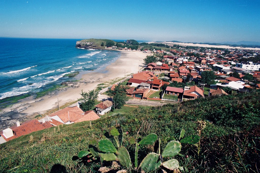 PRAIA DA CAL VISTA DO MORRO DO FAROL by rafael alexandre de …