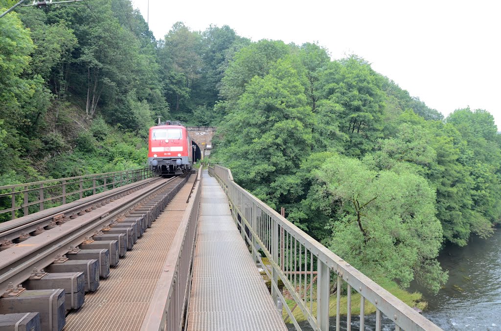 Eisenbahnbrücke Rosbach by Oliver Nordt