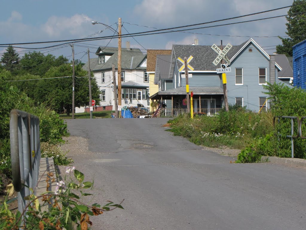 Bender Lane Grade Crossings by Richard Jordan III