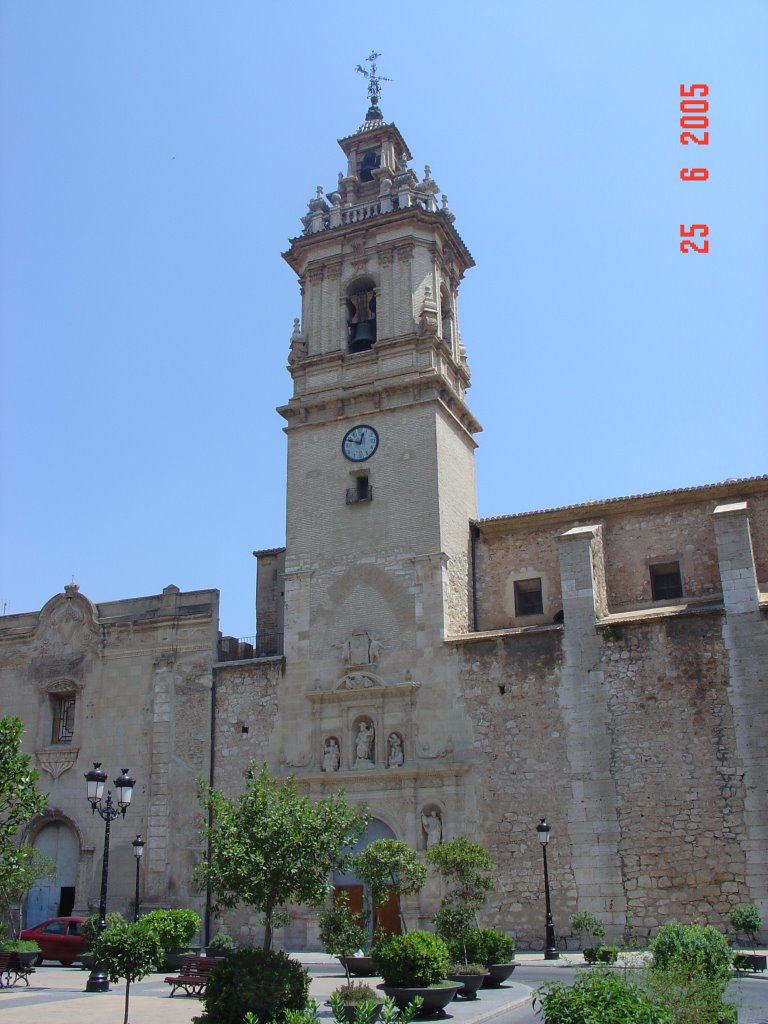 Iglesia, Algemesí, Valencia by Elías Zamora