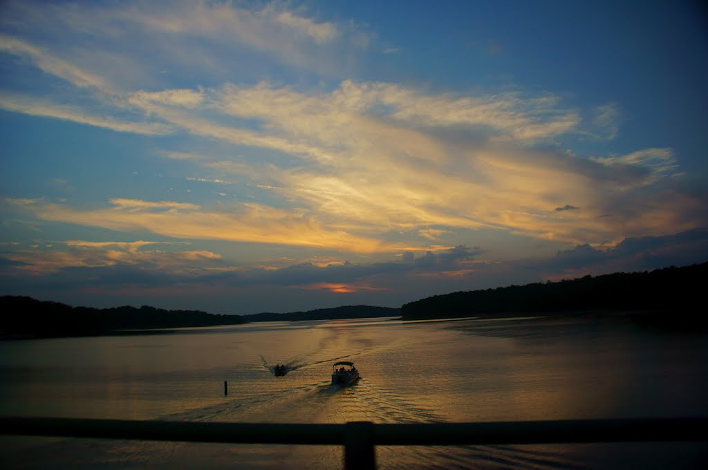 Sunset over Lake Hartwell by geogeek