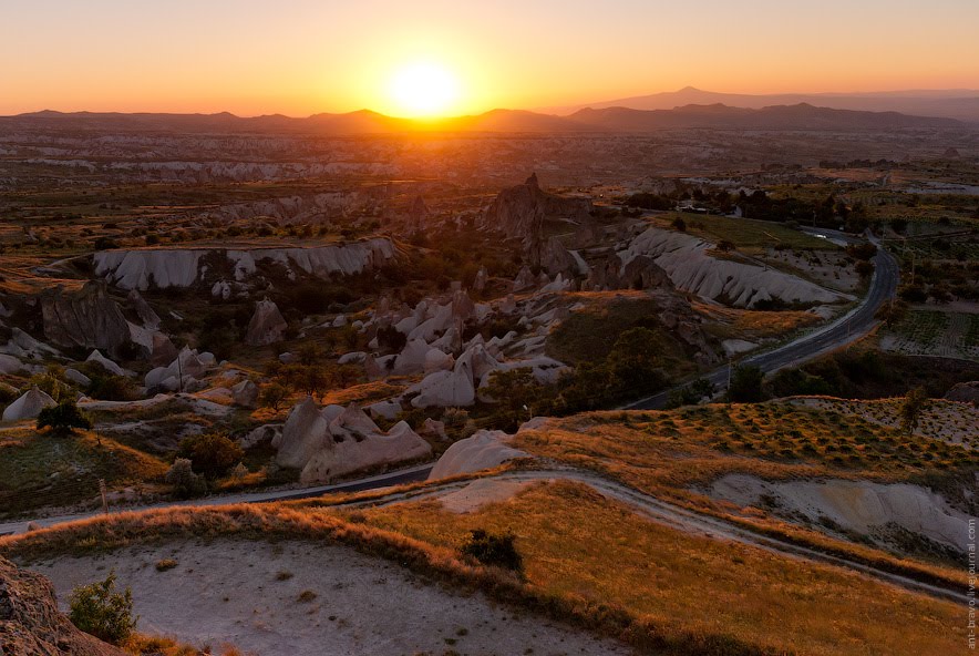 Sunset in Cappadocia by ant_bravo