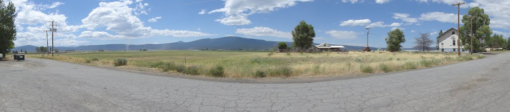 Panorama west of Macdoel, CA by Joseph DeBortoli