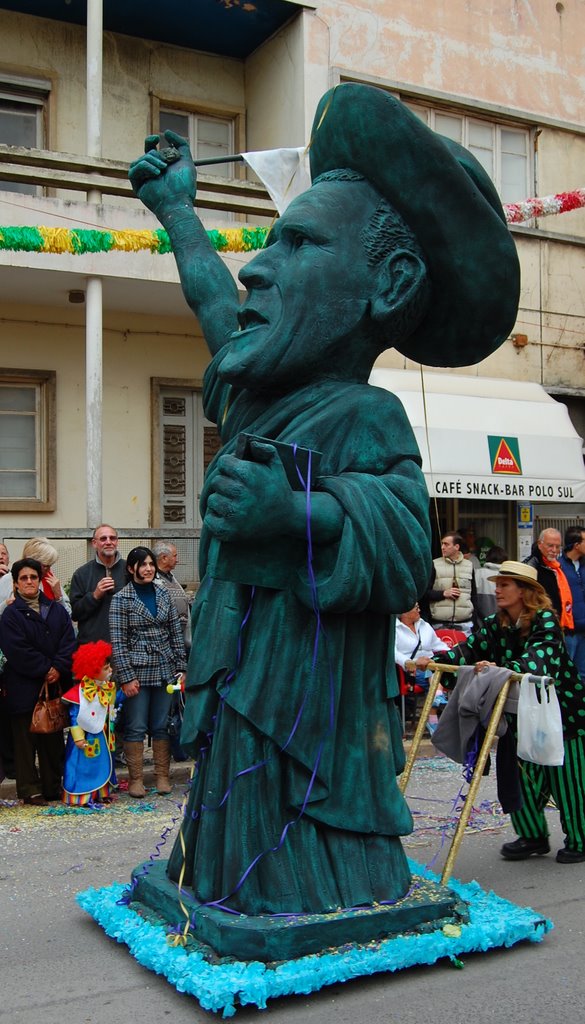 A Bush in hand.... Loule, 2007 by Starburst6