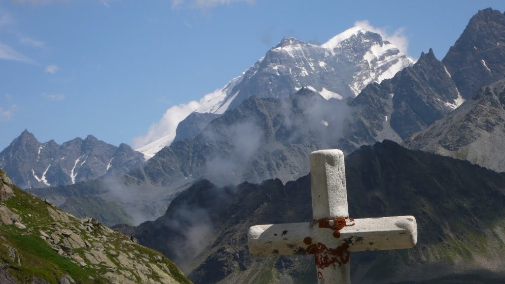 Mont Velan e memorial gente d'alpe by Armando-Franca