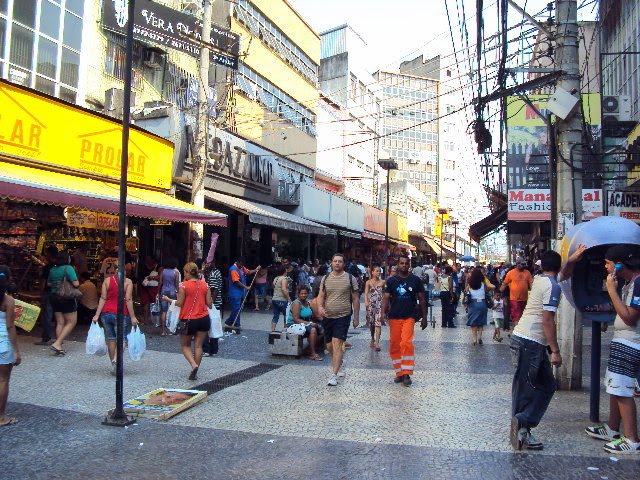 Rua José Alvarenga by Orlando de Almeida Calado