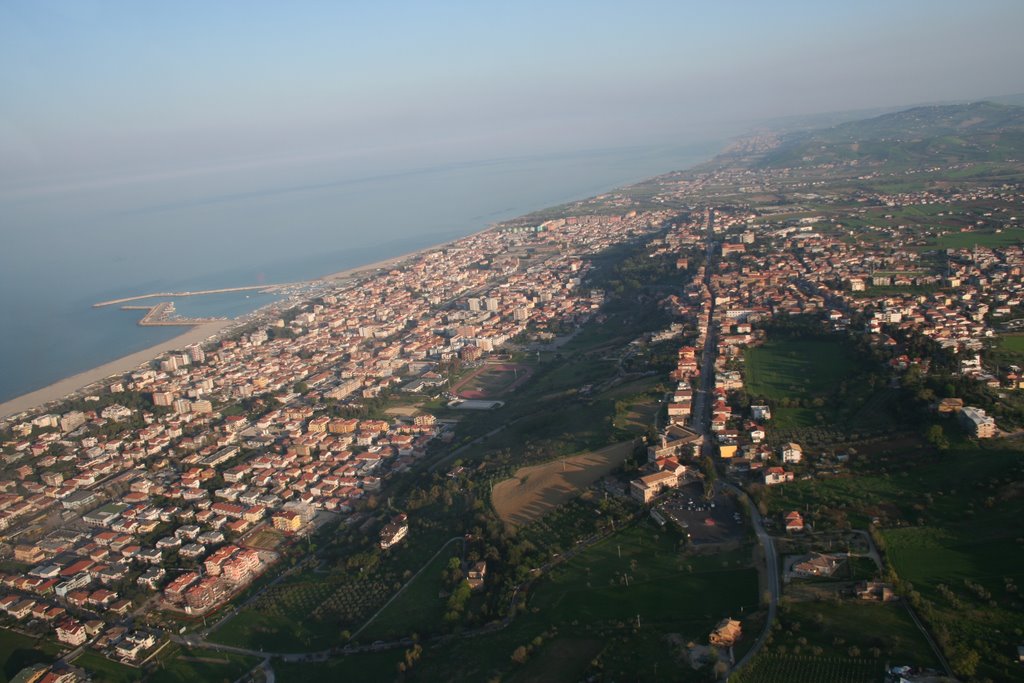 GIULIANOVA. veduta aerea by luciano de ascaniis