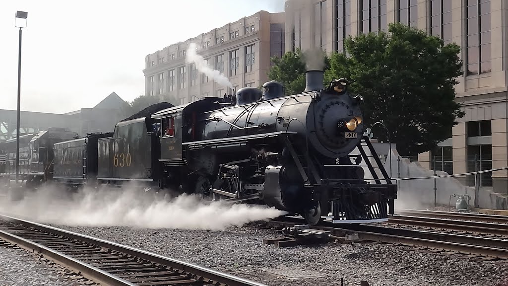 Steam Locomotive video still by DieselDucy