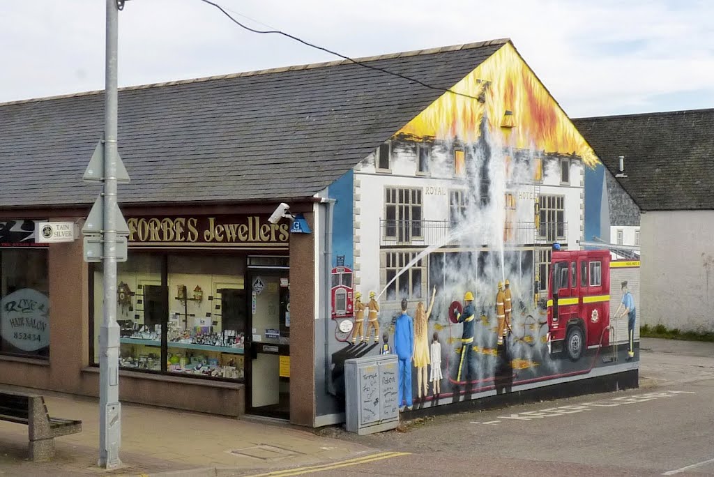 Painted Wall on Forbes Jewellers Building, Invergordon, Scotland, UK by Joseph Hollick