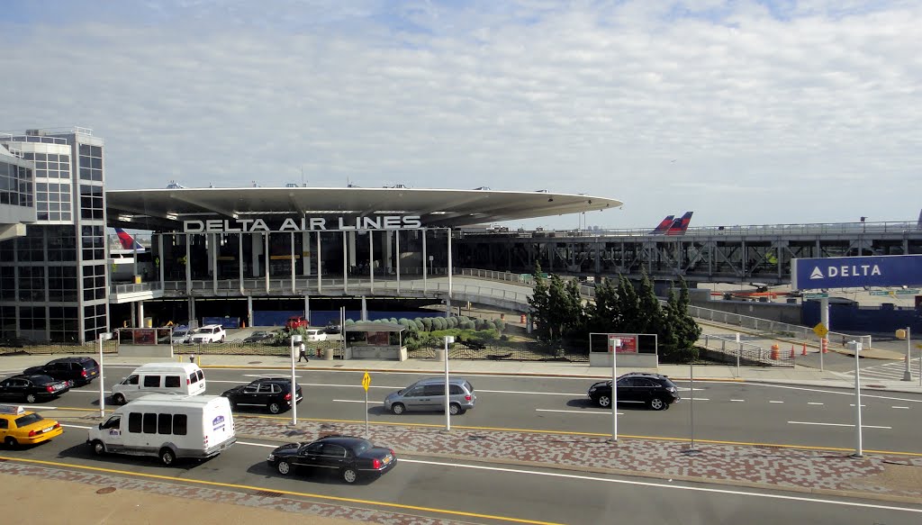 JFK Terminal 3 - Delta Airlines by 韩笃一 Duyi Han