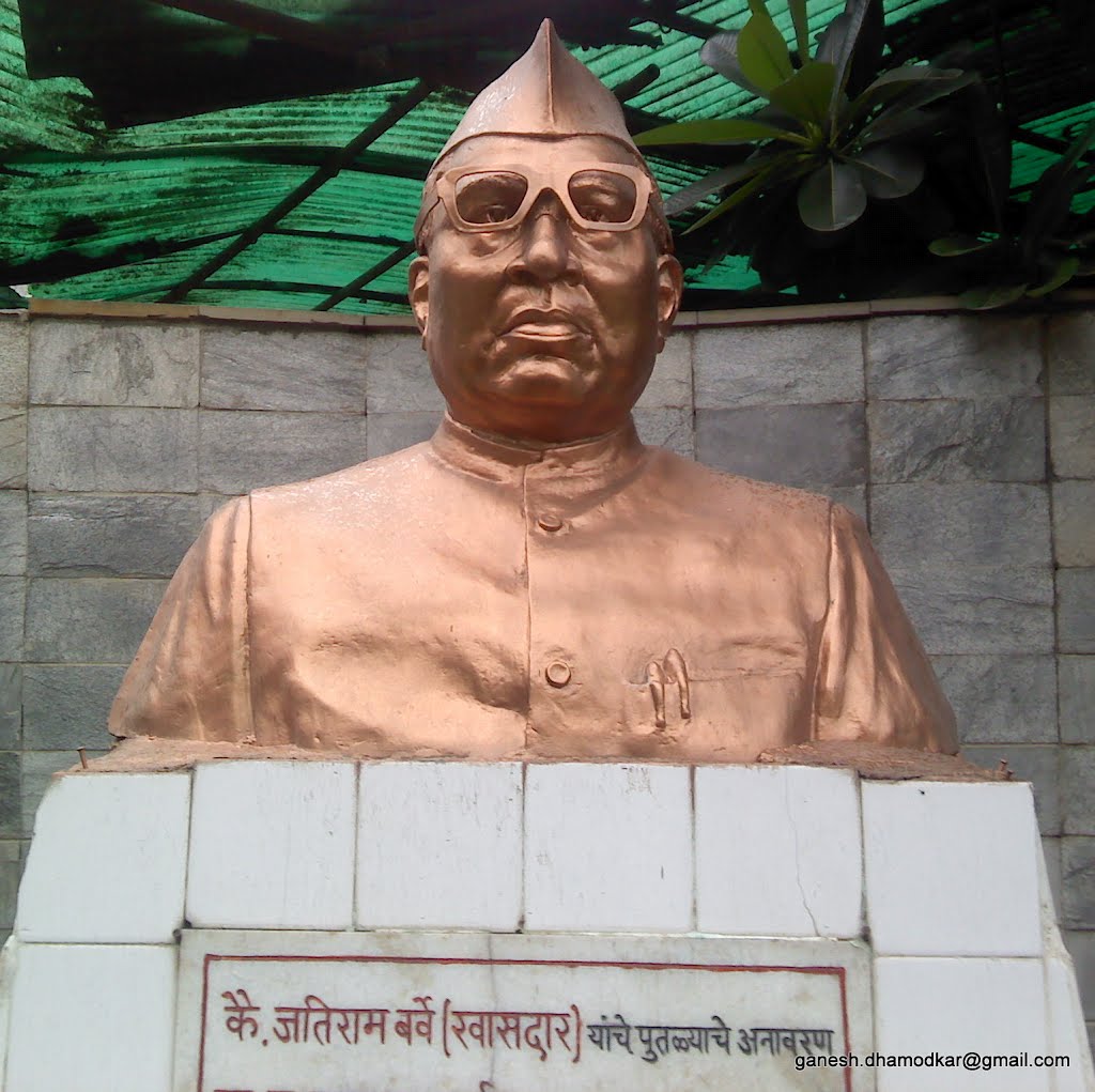 Bust of Jatiram Barve by Ganesh Dhamodkar