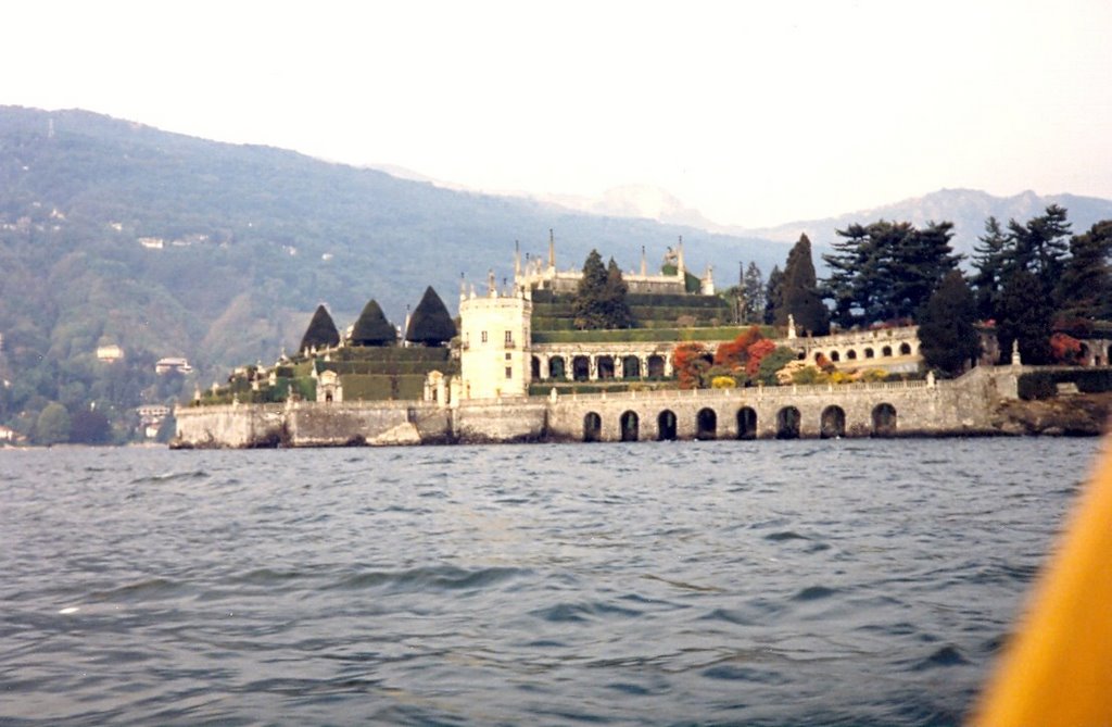 Isola Bella by stefano incerpi