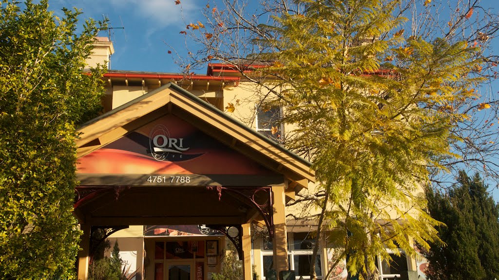 Oriental Hotel, Springwood, NSW by Craig Siczak