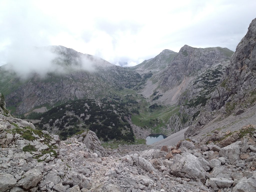 Blick auf die Bergwachthütte und den Seeleinsee by Swisstec93