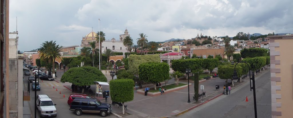 Panorámica de La Plaza de Calvillo by Ricardo Contreras Sustaita