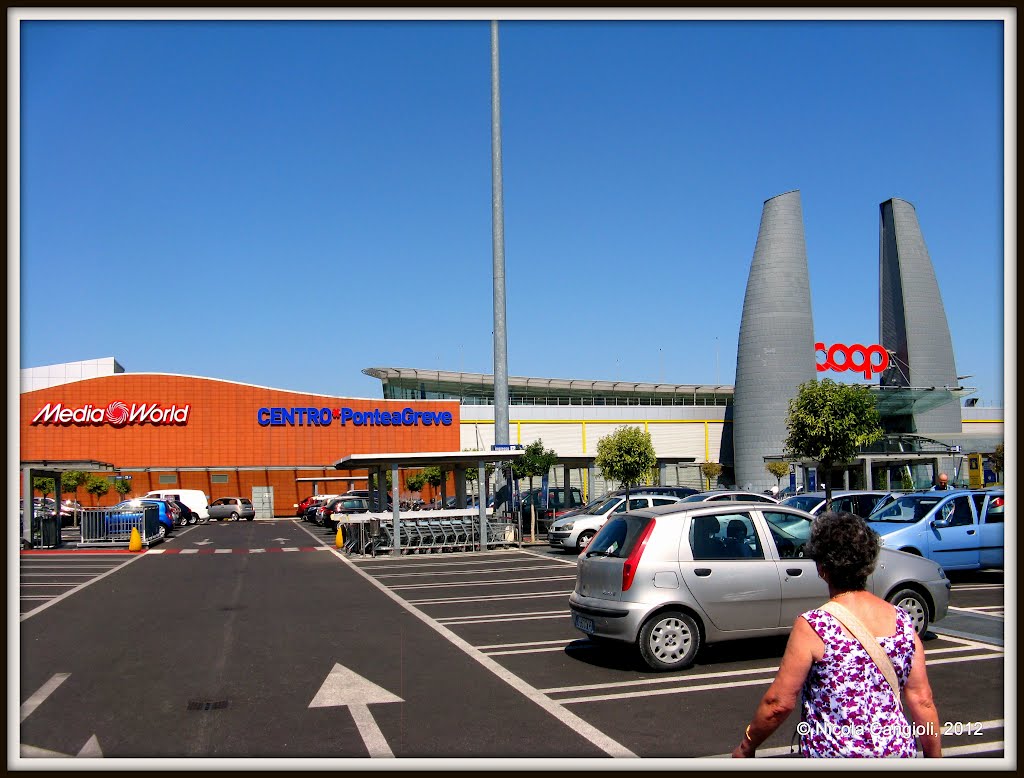 Firenze, Centro Commerciale "Ponte a Greve", 04/08/2012 by Nicola Cangioli