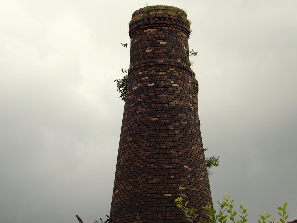 Moorecroft Bottle Kiln - 08/12 by Joe Percy