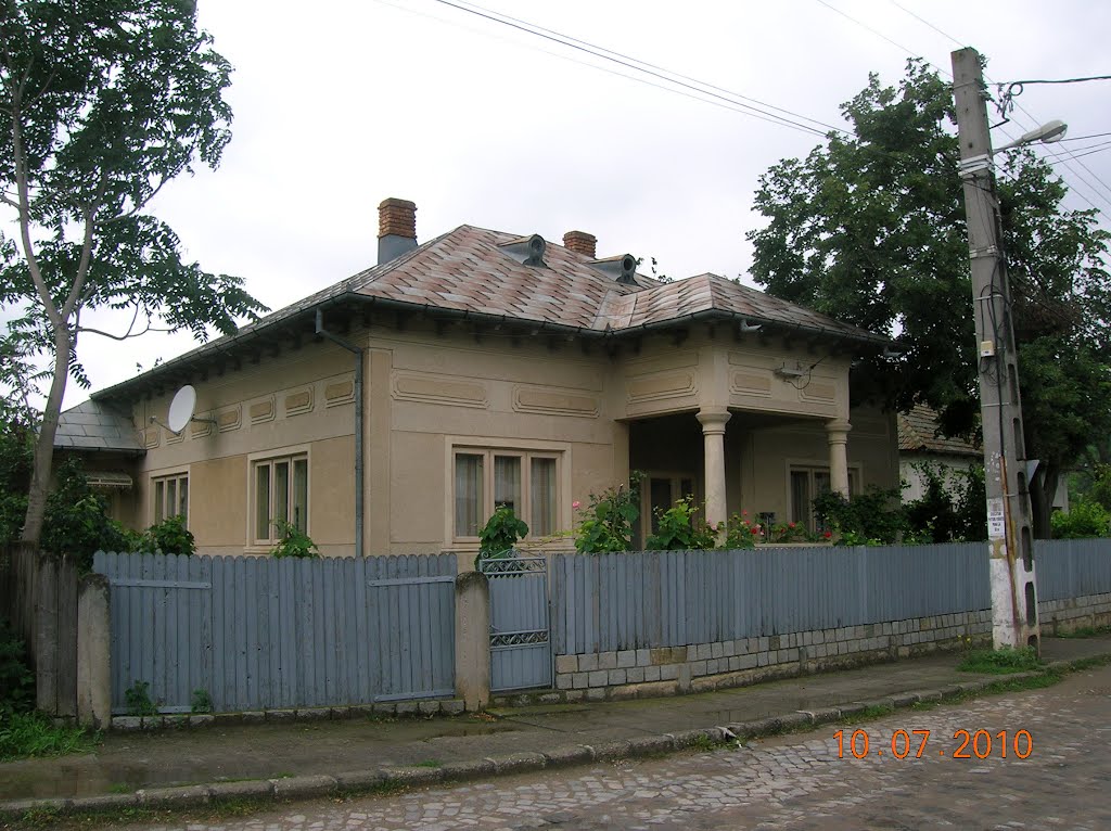 Casa in localitatea Greci, judetul Tulcea by raduconstantin