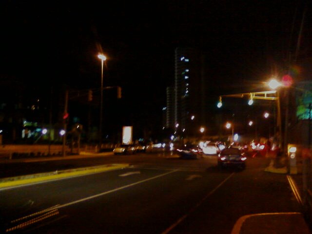 Av. el milagro denoche by cesarlabarca