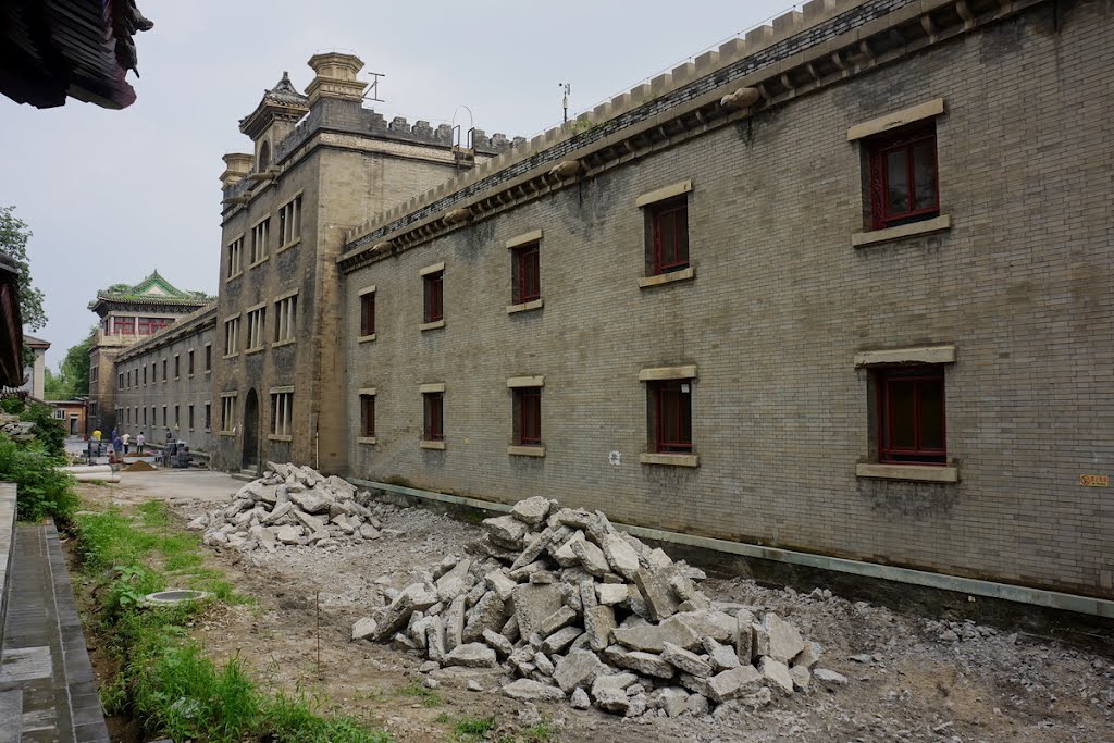 辅仁大学旧址 北门 North entrance, Fujen Catholic University (1925) by rhizome