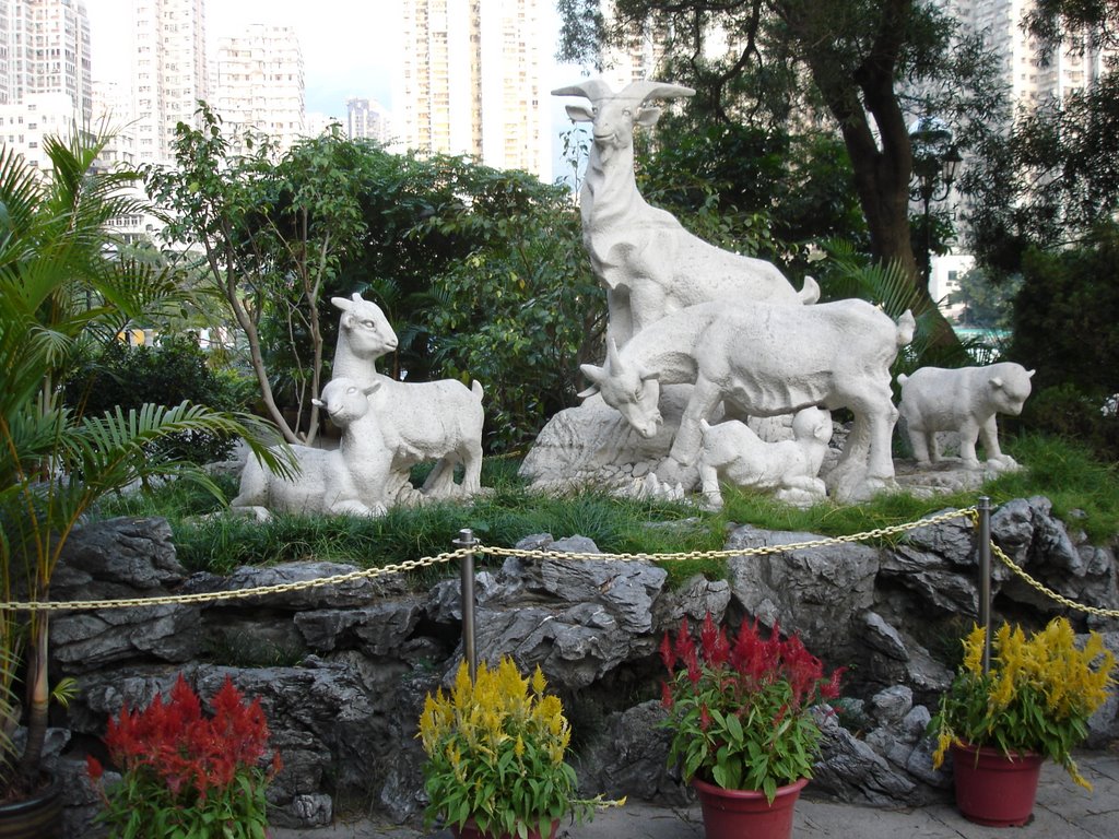 Wong Tai Sin Temple by Ediz