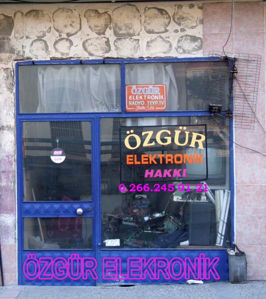 Özgür Elektronik by selo1967