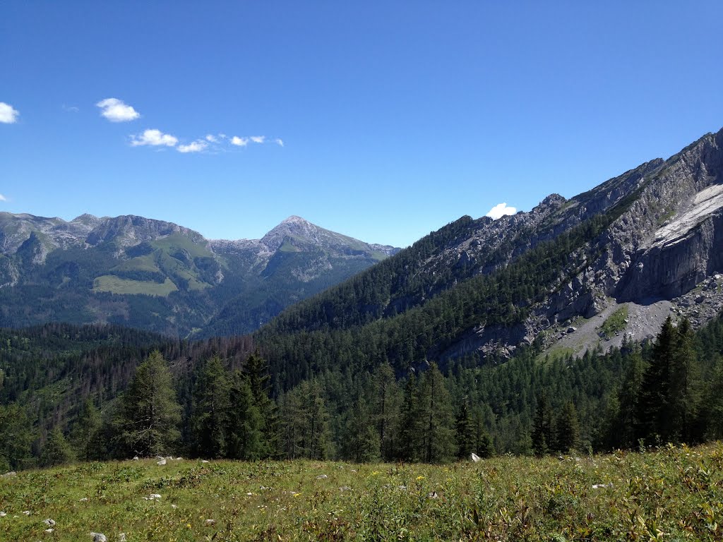 Panoramablick auf die Berge by Swisstec93