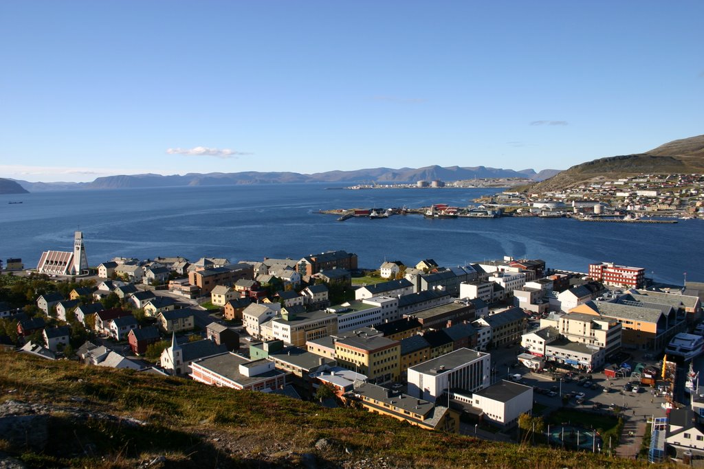 Hammerfest City northern Norway by Harry Wahlvåg. http://www.wahlvaagsreiser.com