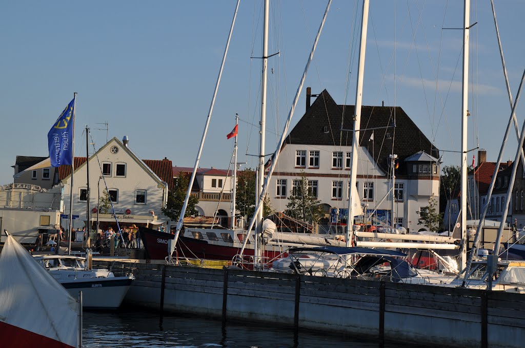 Eckernförde by Hans-Jürgen Fietz