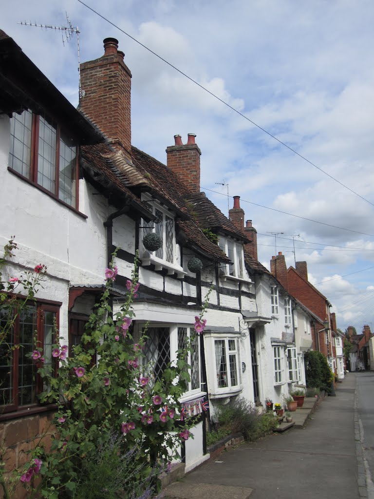 High Street, Kenilworth by Thames Ditton