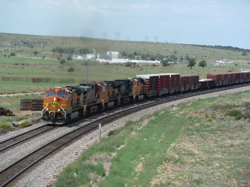 2012, Crookton Overpass, E Bound BNSF Freight, Engine 4395 in Lead by tceng