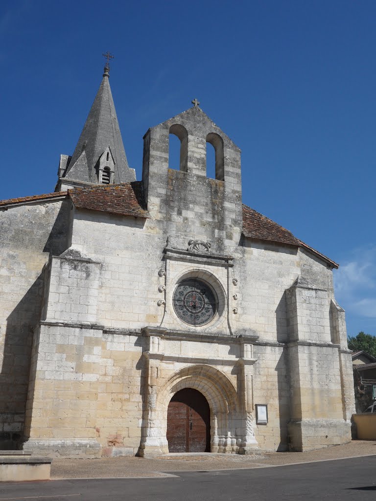 Église Invention de Saint-Étienne de Bassillac (24) 2012 by IERONIMUS