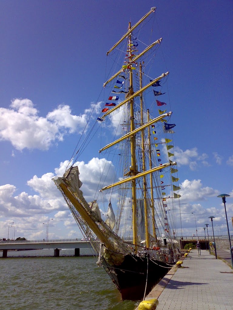 Kaliakra Tallship in Helsinki by PlamenB