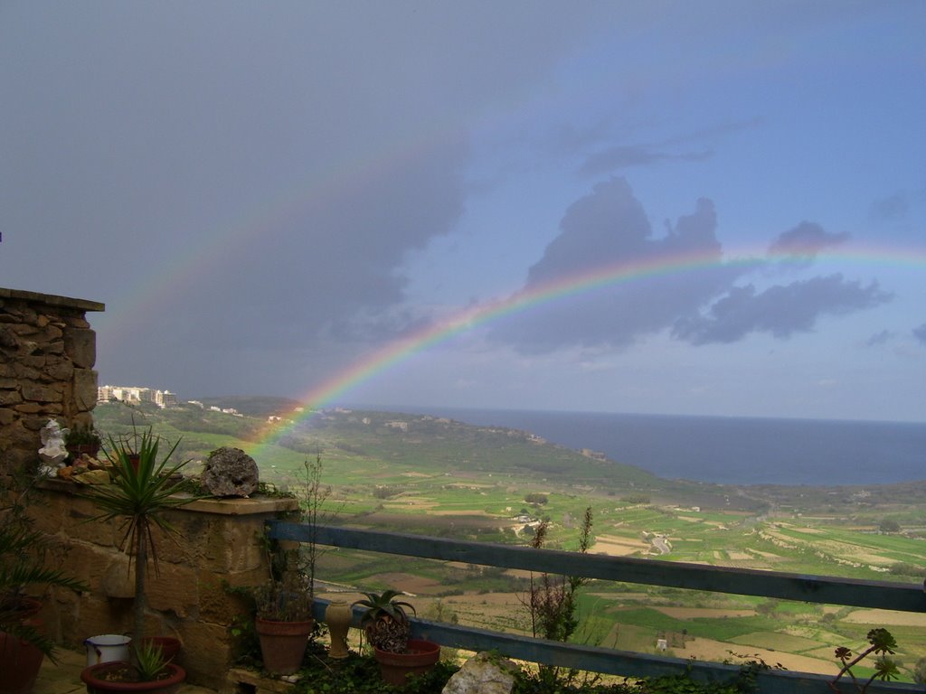 Rainbow on ramla by Heisema