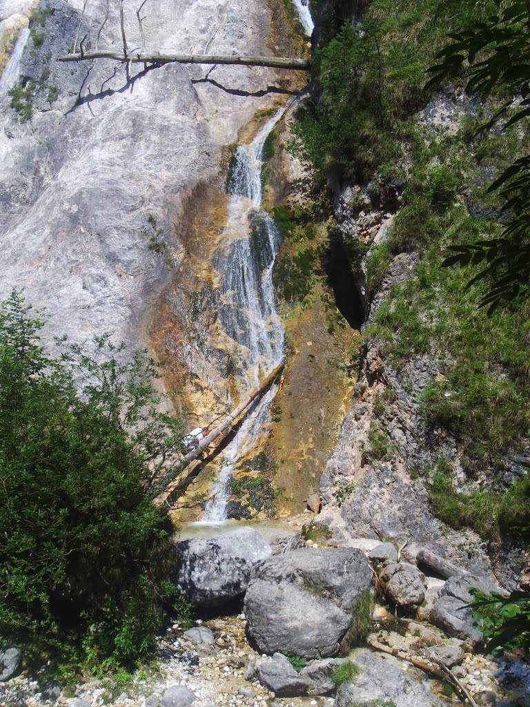 Blick auf den Sulzer Wasserfall by Swisstec93