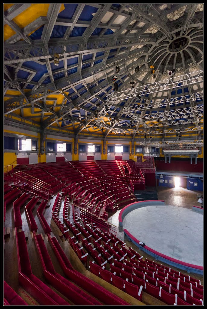 Cirque Jules VERNE_AMIENS # 2 by François PITROU_CHARLIE