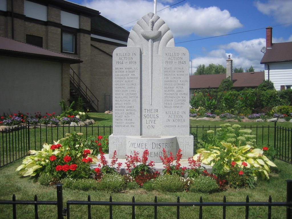 Omemee Cenotaph by akhadley