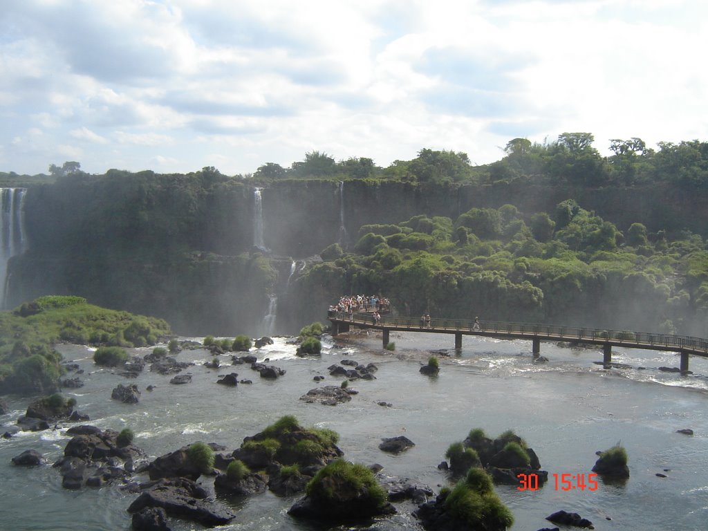 Foz do Iguaçu-PR by Claudirene Rizzo