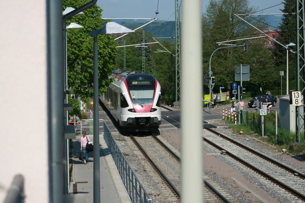 Am Bahnhof by andrejlnnk