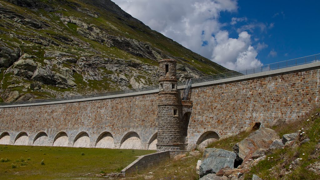 Staumauer Lago Bianco by ritli