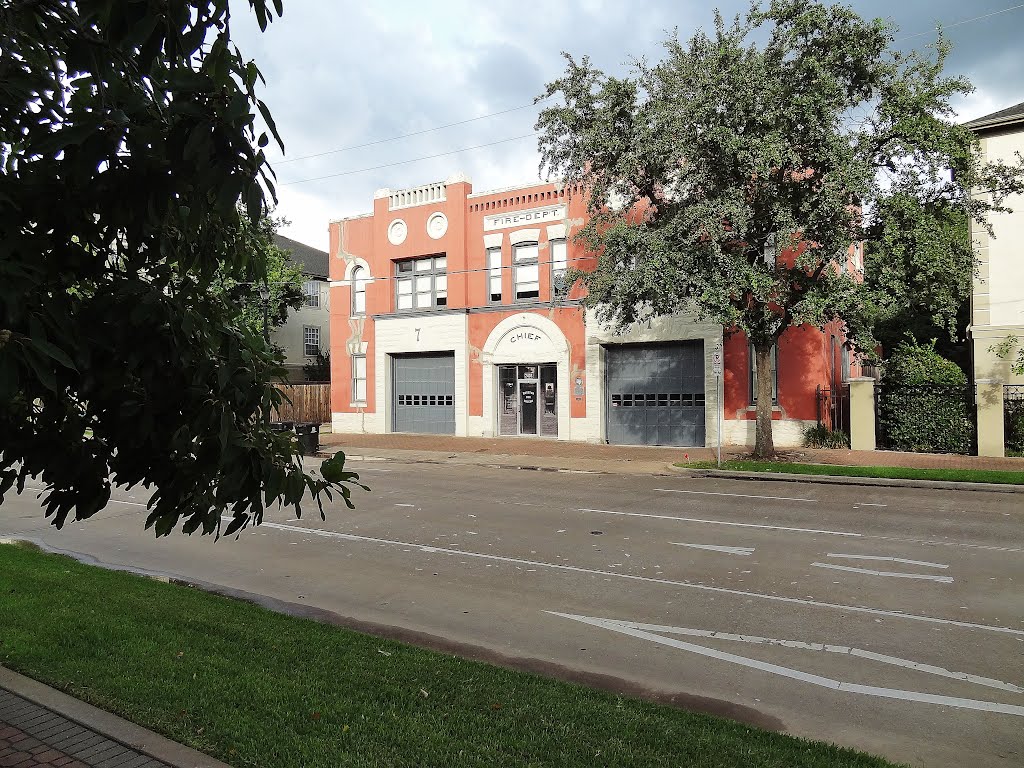 Houston Fire Museum in erstwhile Firehouse by Wolfgang Houston