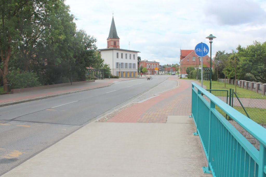 Mostek nad kanałem Winkelmanns Graben w Eggesin by jantyp