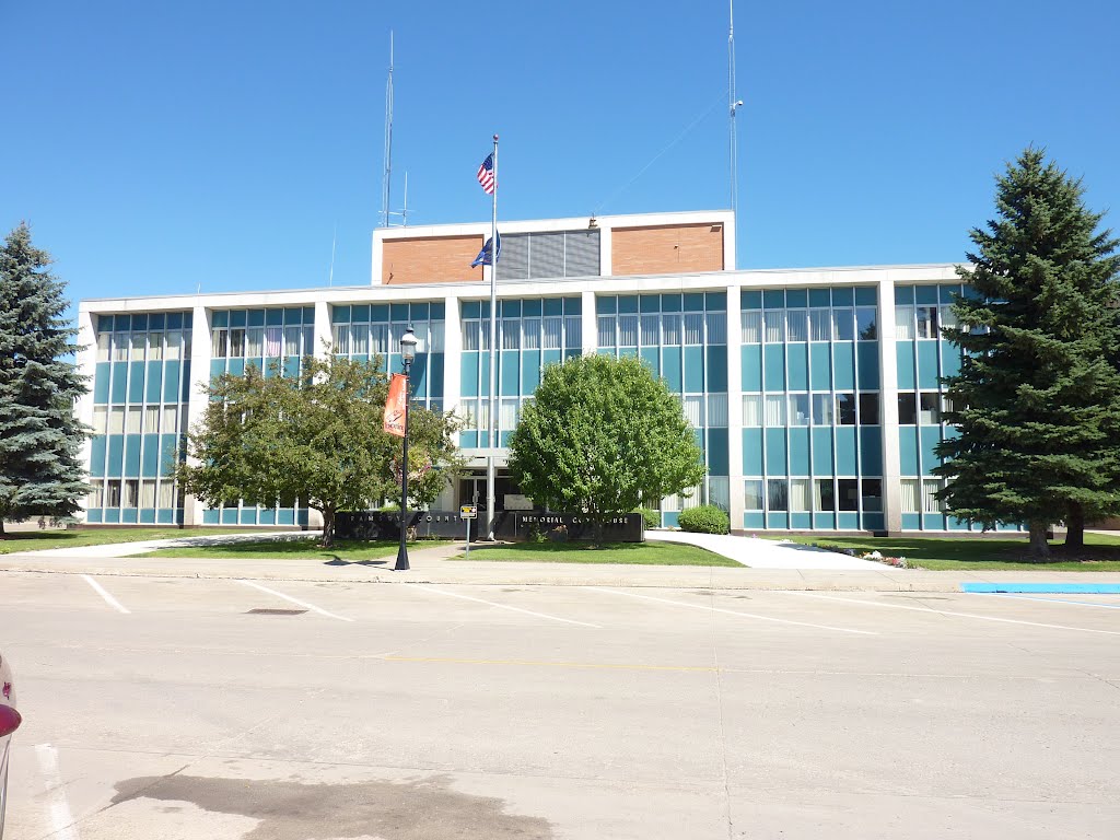 Ramsey County Memorial Courthouse Devil's Lake ND by ragrpcc