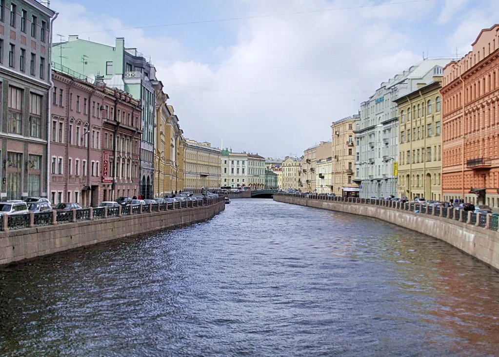 Fontanka River by FerruccioFinetti