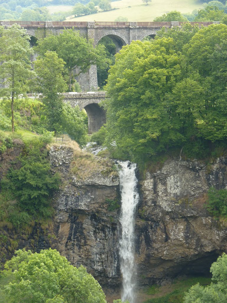 Viaduct and cascade by Green gennie