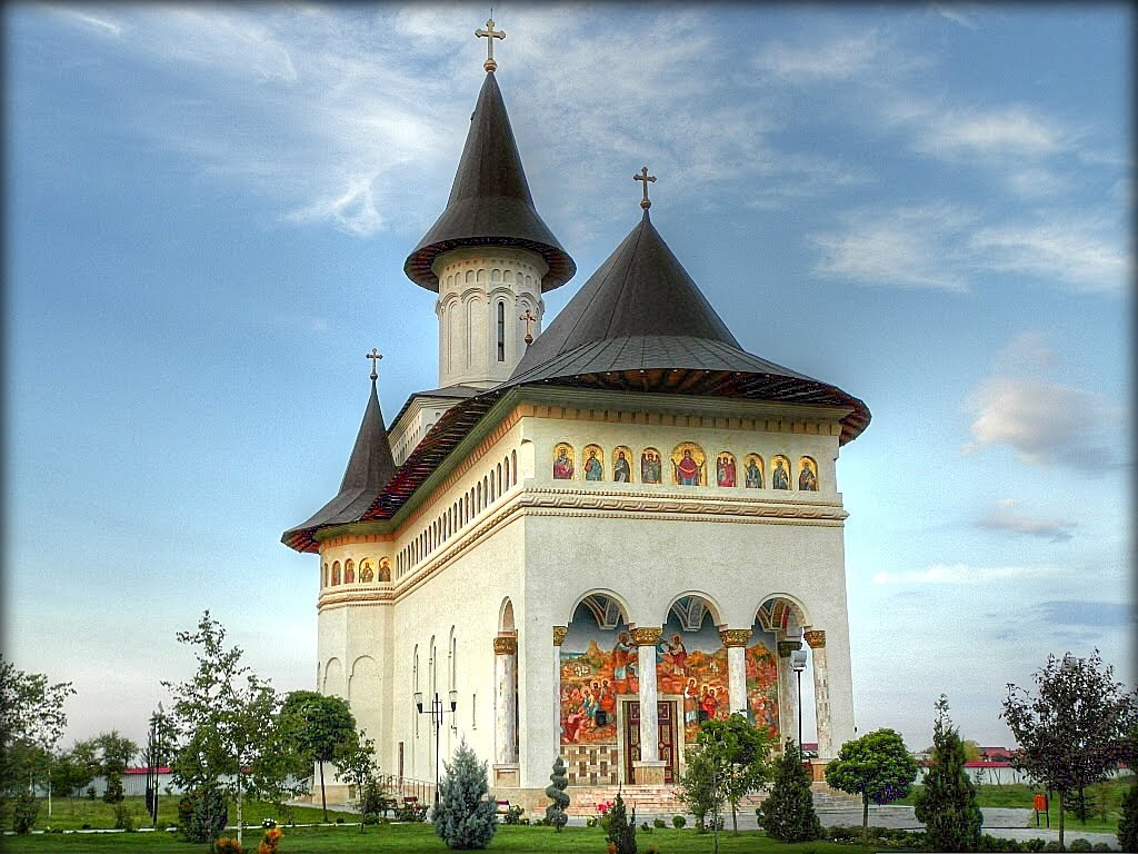 A kolostor főtemploma / Hramul mănăstirii by Farkas Csaba Tamás