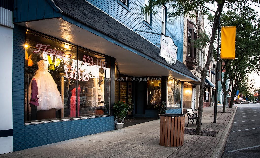 Downtown Seymour, Indiana by jasondozier