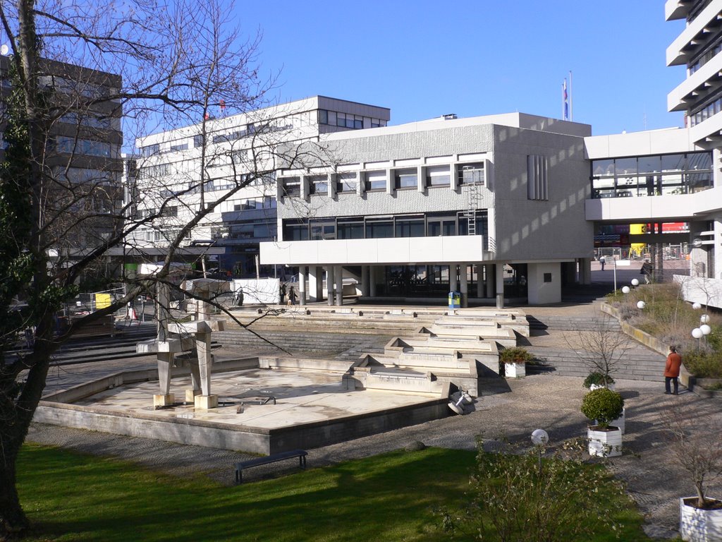 Pforzheim, Ratsaalgebäude / Platz des 23. Februar 1945 by sam besi