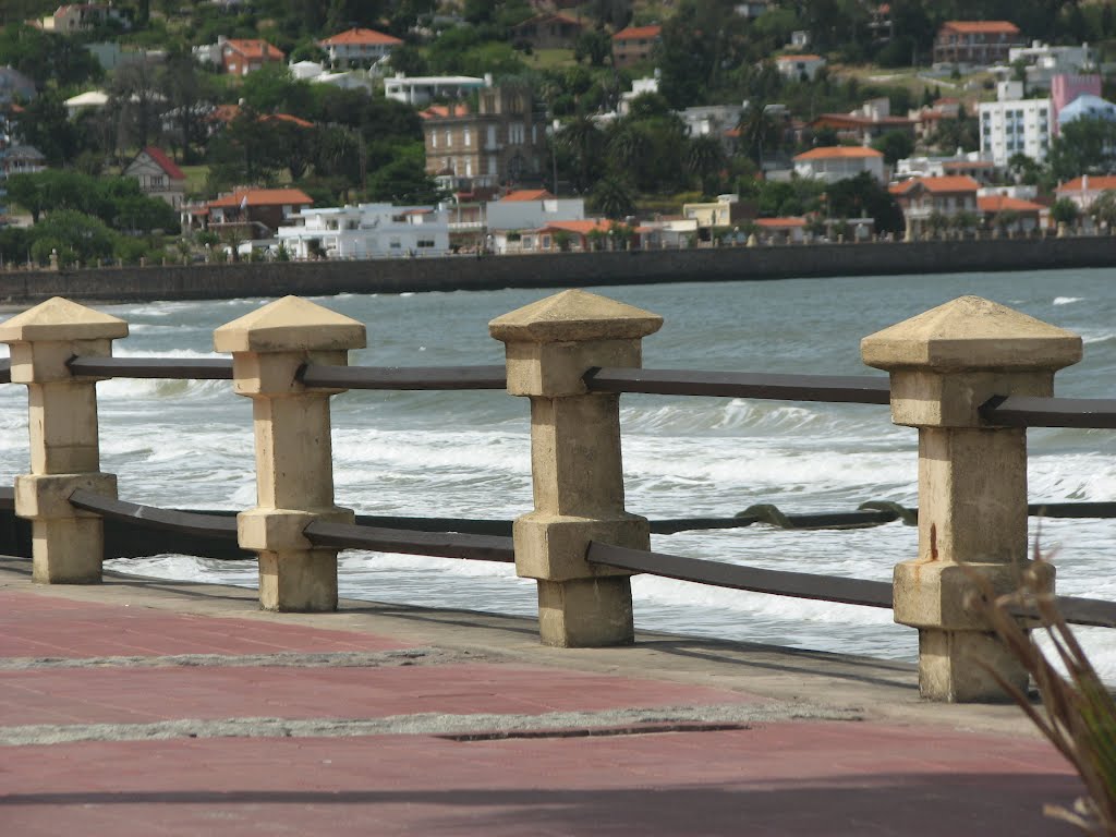 RAMBLA DE LOS ARGENTINOS by LUCIO G. LOBO JÚNIOR