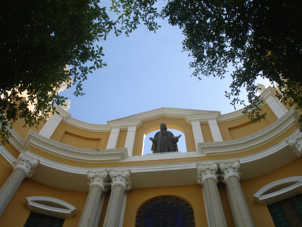 Iglesia Corazon de Jesús-Av.Bella Vista by Carlos Morelli Henao